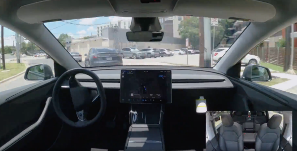 谁才是智驾TOP1:特斯拉打服了所有国产厂商