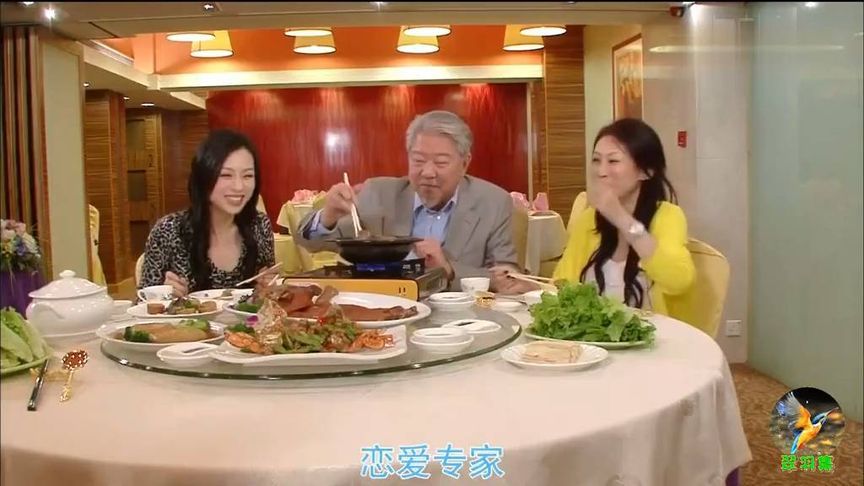 香港美食之蔡澜带你吃美食：588港元的烧乳猪更是吊打内地