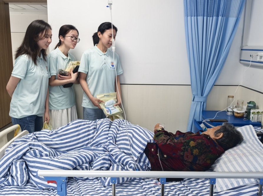 青春“骨”舞筑健康！南医大学生加入“归巢行动”