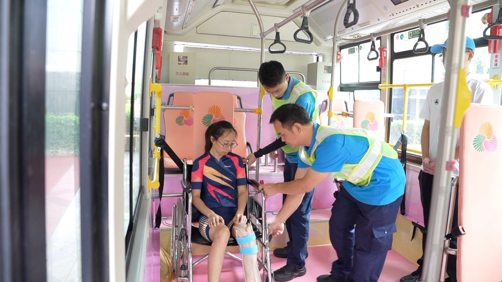 龙岗精细化服务获残特奥运动员“五星好评”