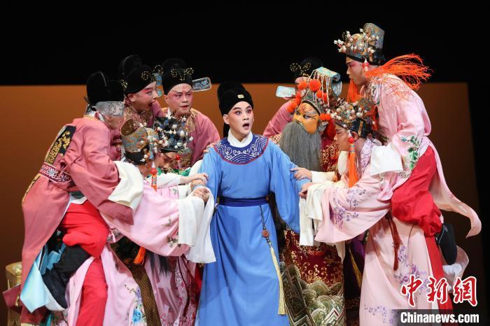 贛劇《南柯記》在江西省贛劇院大劇場上演（圖）