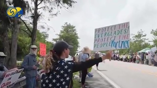 美国多州民众集会呼吁弹劾特朗普