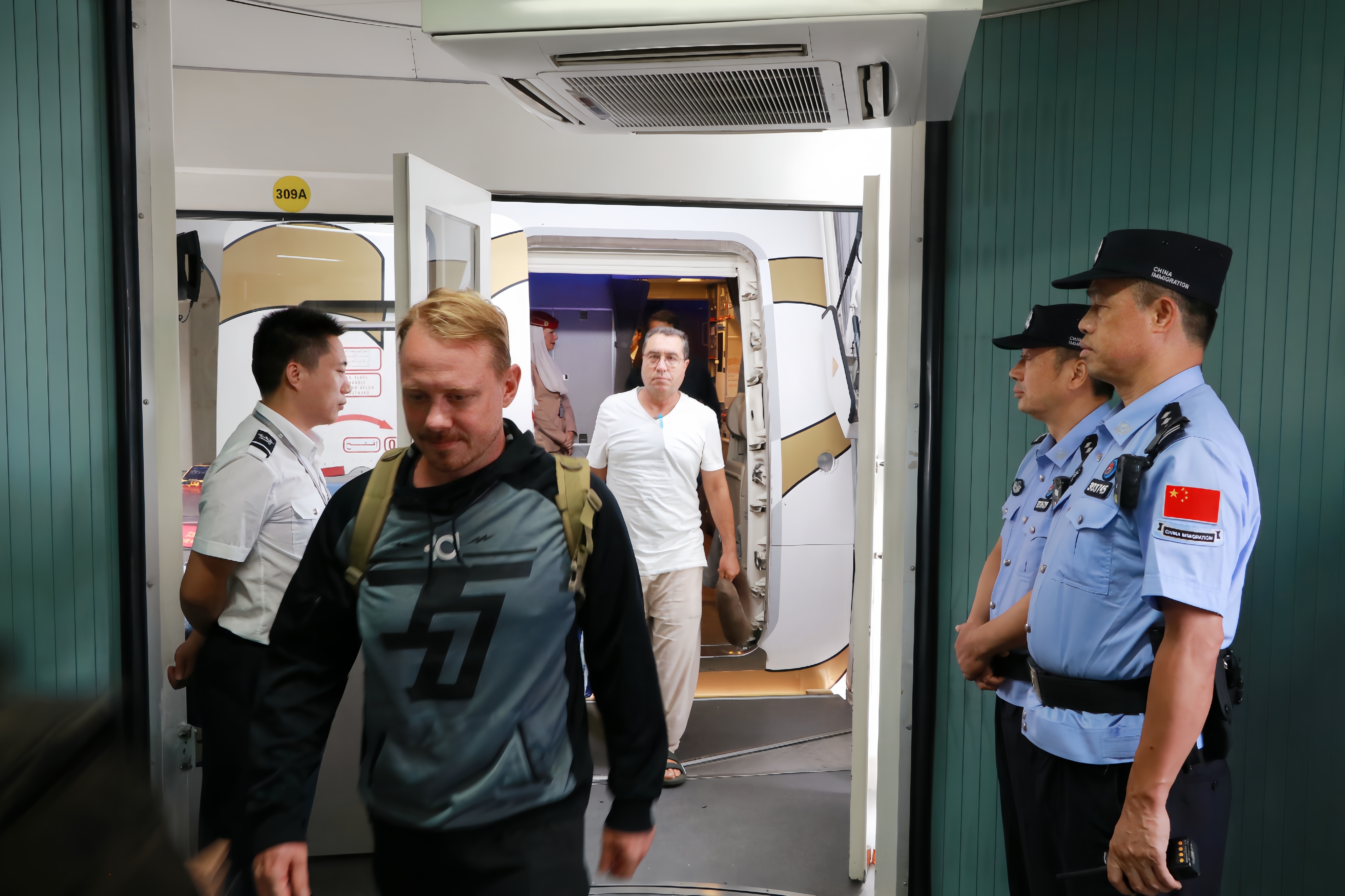 深圳机场引进全球“巨头”航司首开国际航线 暑运计划新开或加密航线超20条