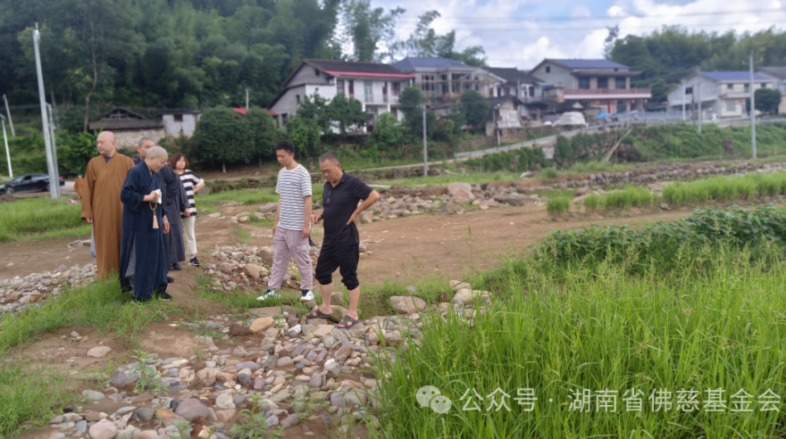 湖南佛慈基金会慈善行首站走进常德桃源：定向捐赠善款帮扶受灾群众