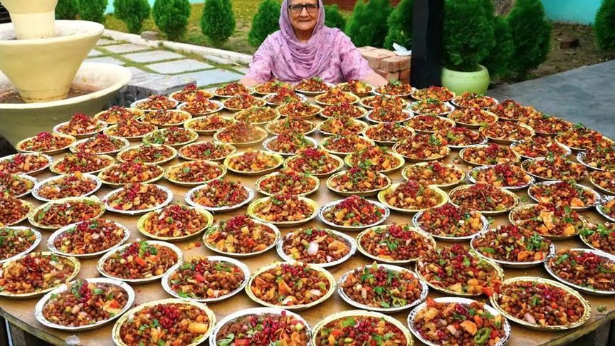 印度地主家的晚餐，100个碟子装不完，贵族富人爱吃的不是咖喱