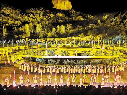 6月19日，承德《鼎盛王朝·康熙大典》实景演出现场。 本报记者陈宝云摄