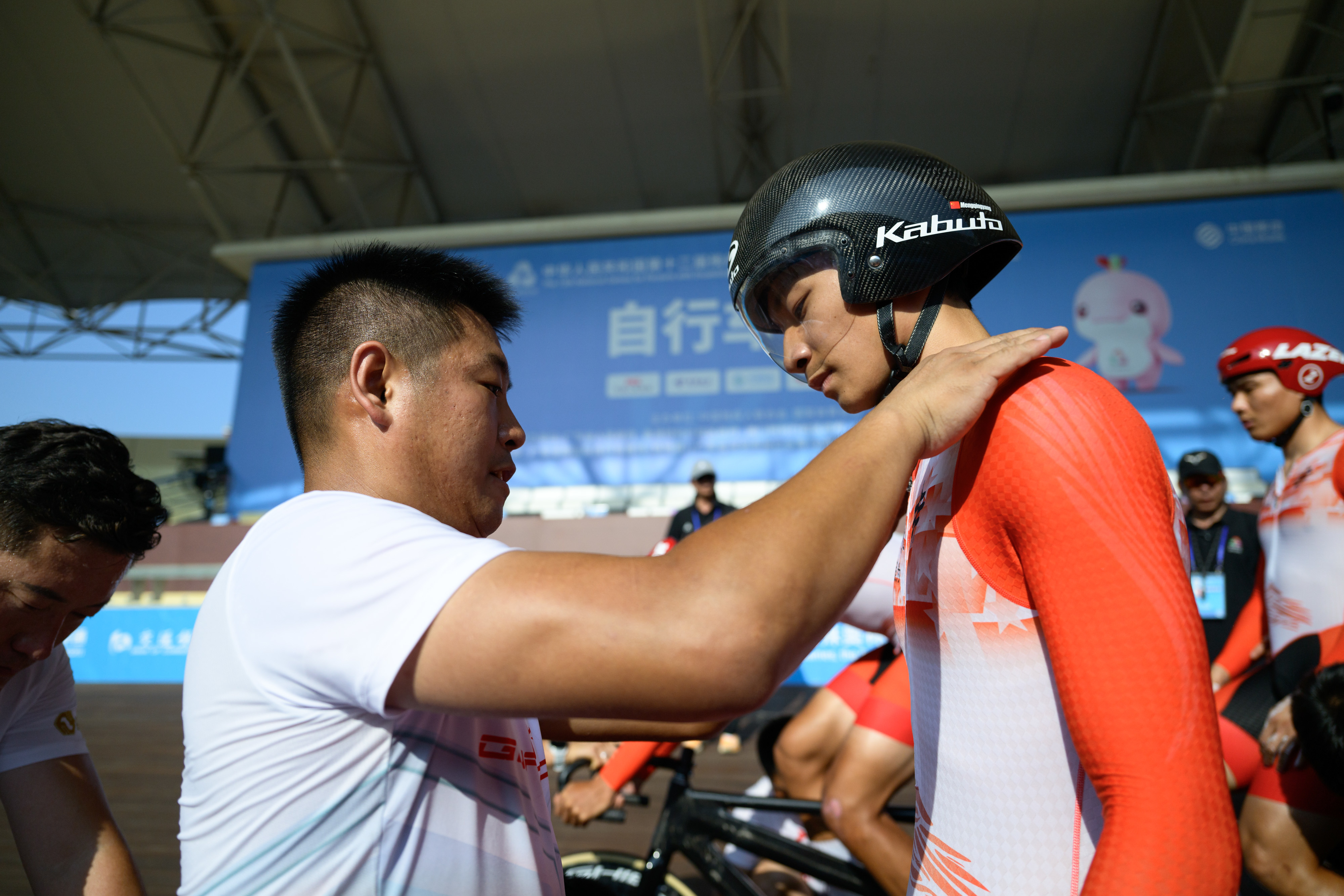 残特奥会自行车赛:无声世界奏响生命强音,科技暖城铺就无碍赛道