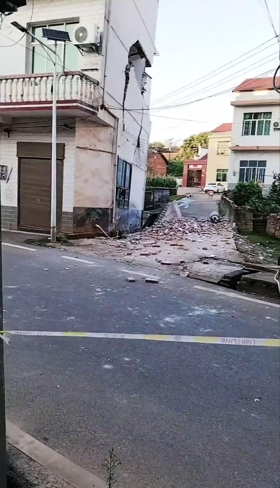 945.jpg