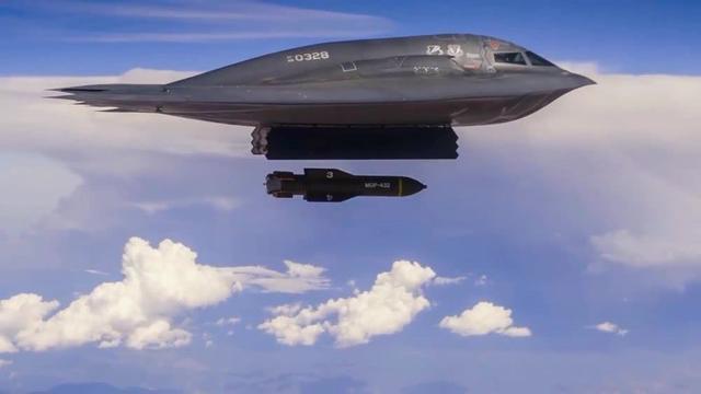 在常规武器范畴内，B-2+GBU-57已是美军最强的钻地打击手段。
