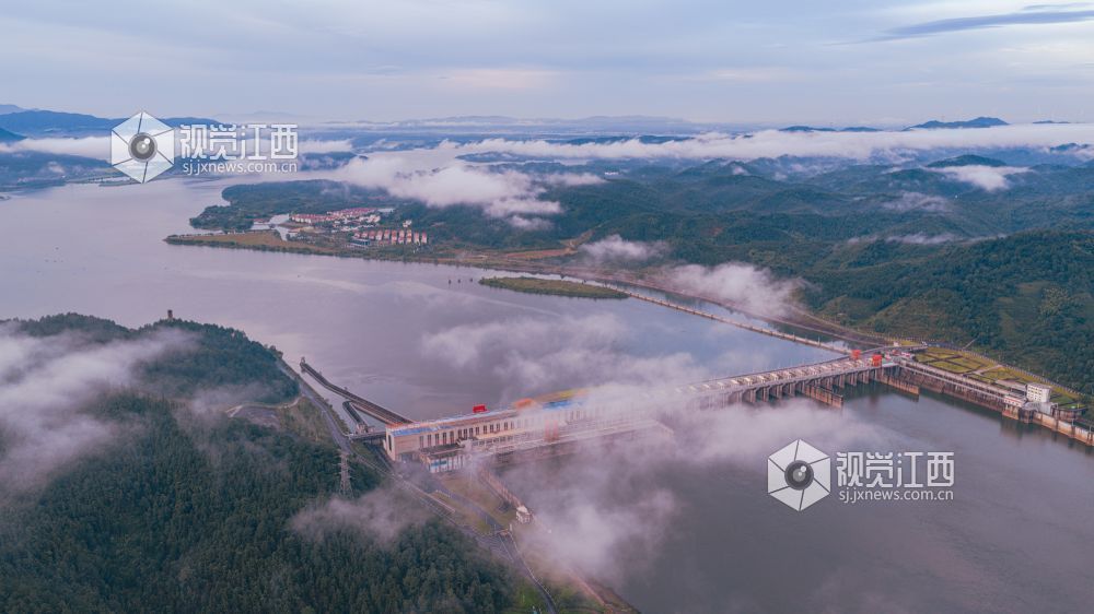2025年6月28日在江西省吉安市峽江縣水利樞紐拍攝的畫面。