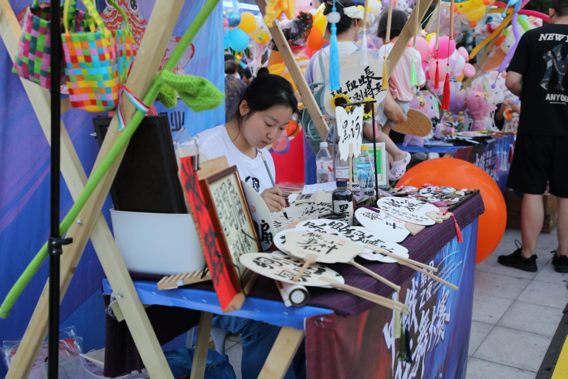 中俄狂舞燃爆黑河！  ——“紫金之夜”中俄狂舞大赛首场揭幕战掀起全民热浪