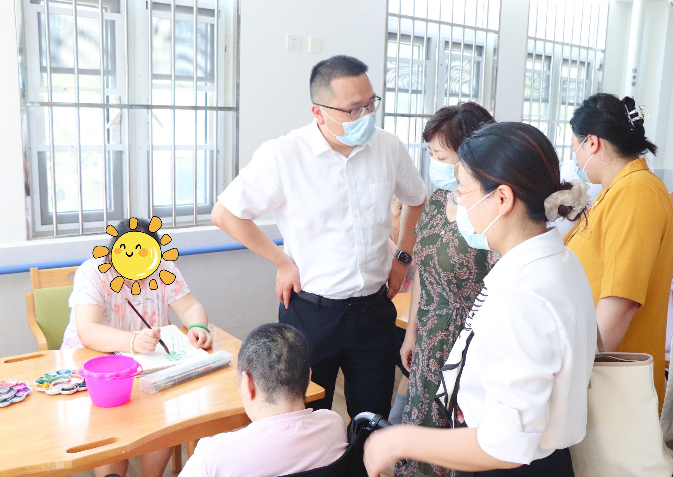 党建引领 公益助老 泰康人寿临沂中支举办溢彩公益活动