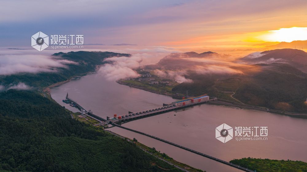 2025年6月28日在江西省吉安市峽江縣水利樞紐拍攝的畫面。
