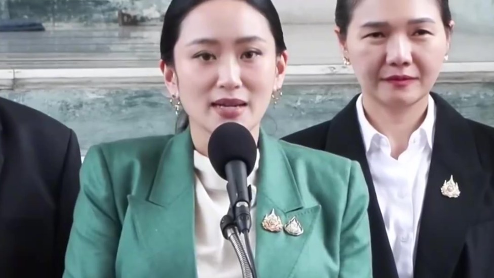 泰国一夜变天，佩通坦被停职，军方兵不血刃夺权，中方亮明立场