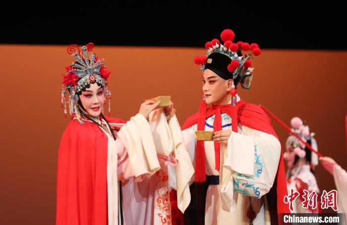贛劇《南柯記》在江西省贛劇院大劇場上演（圖）
