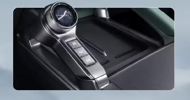 猛士M817越野车7月17日开启预售,号称“东风x华为智野第一车”