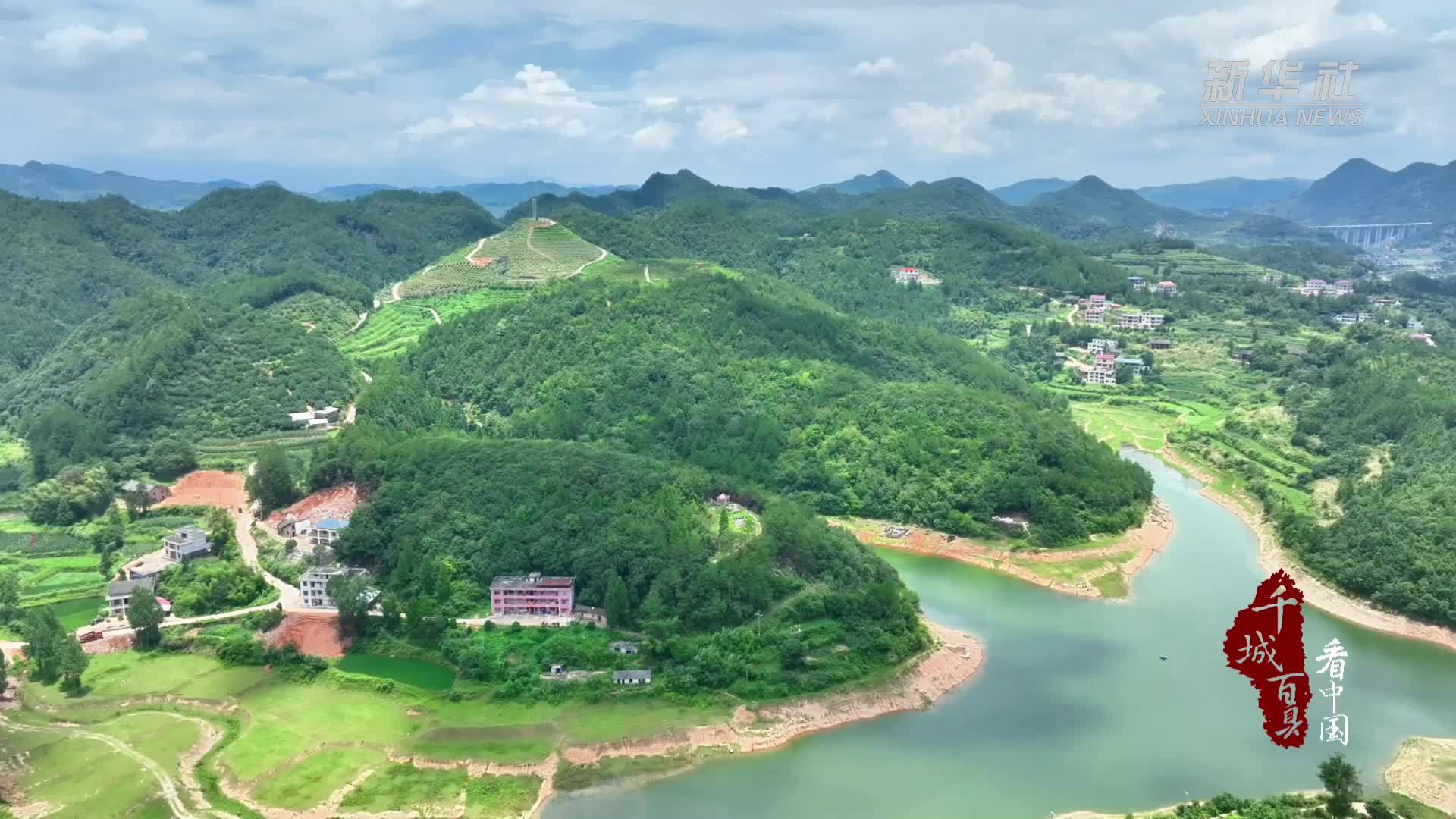 千城百县看中国｜湖南新化：白桃丰收采摘忙