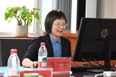 刘琴丽研究馆员发言