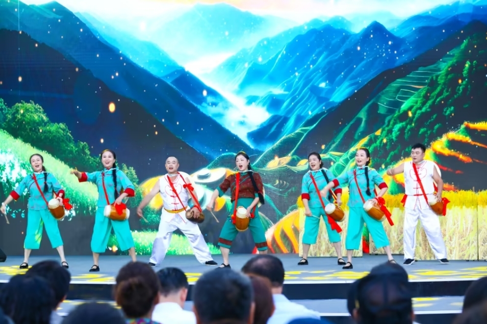 江西唯一！武宁打鼓歌《敲起来》唱响中国原生民歌节