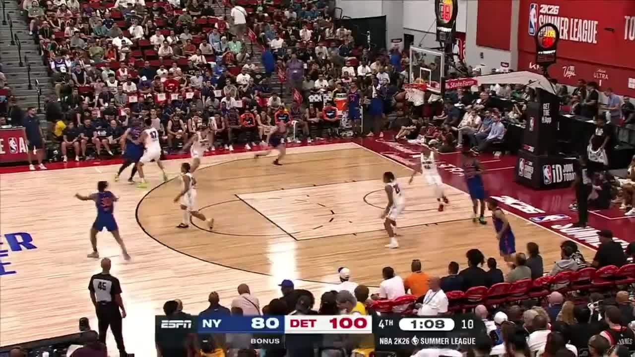 日本国手马场雄大夏联首秀出场1分半得到2篮板，未有得分入账