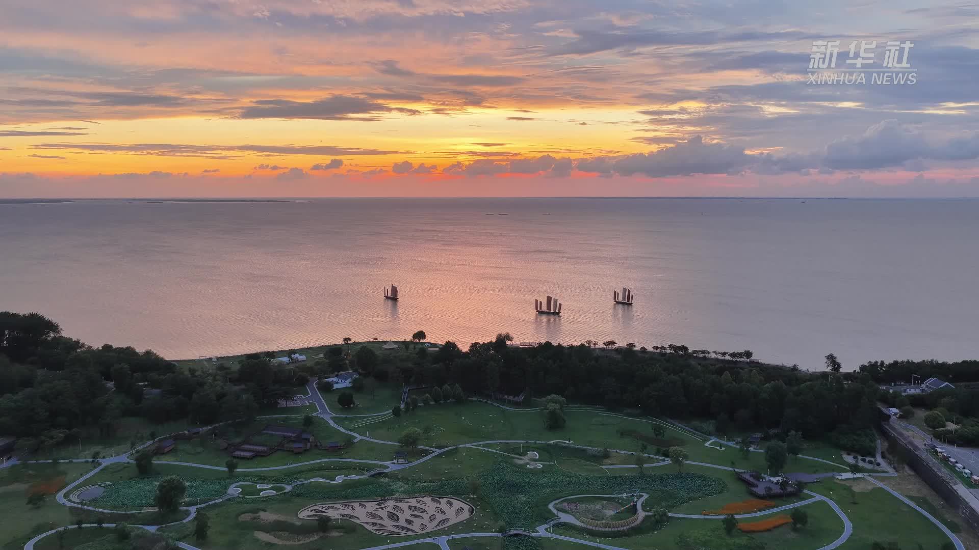 江苏淮安：洪泽湖邂逅浪漫晚霞