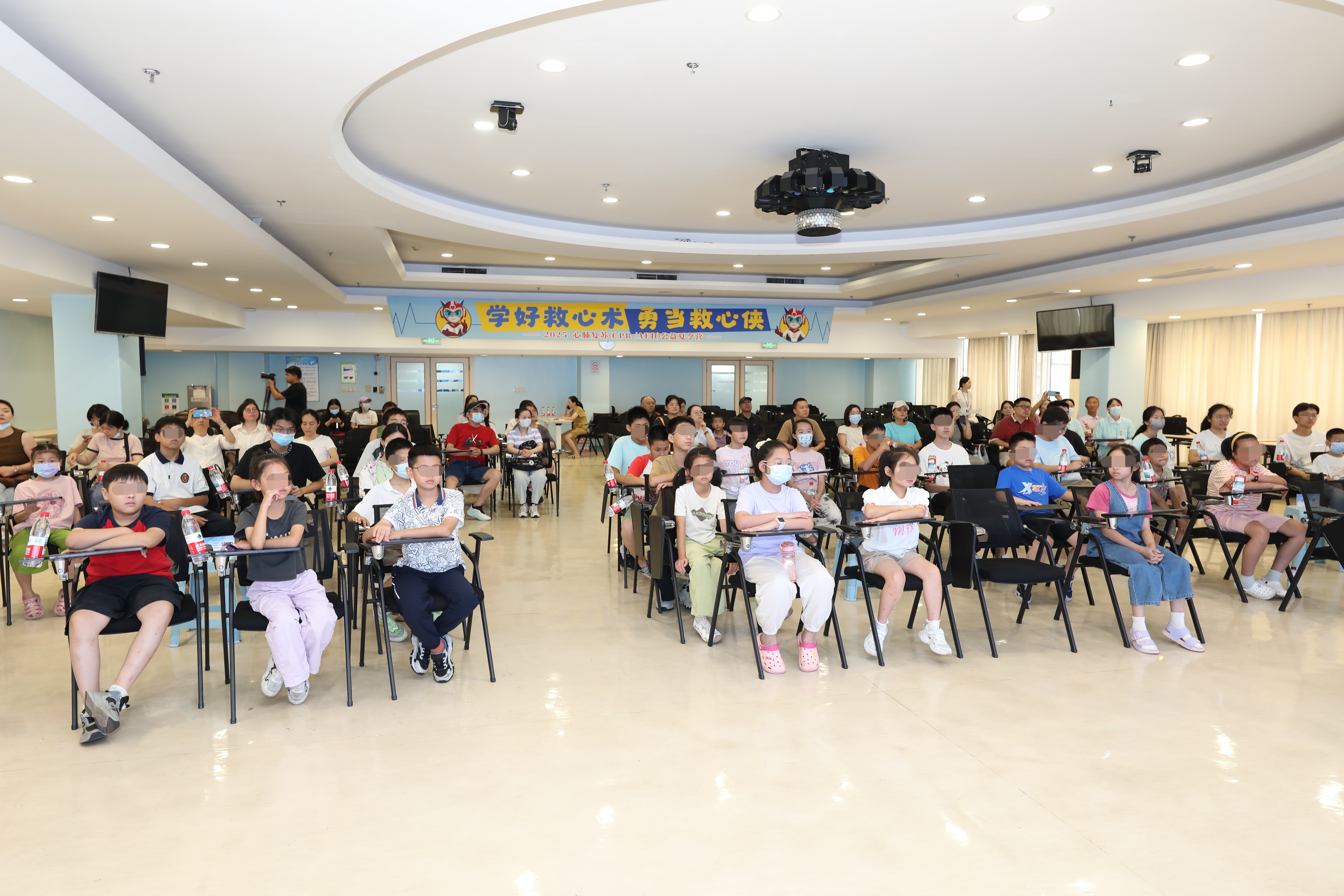 夏令营活动现场