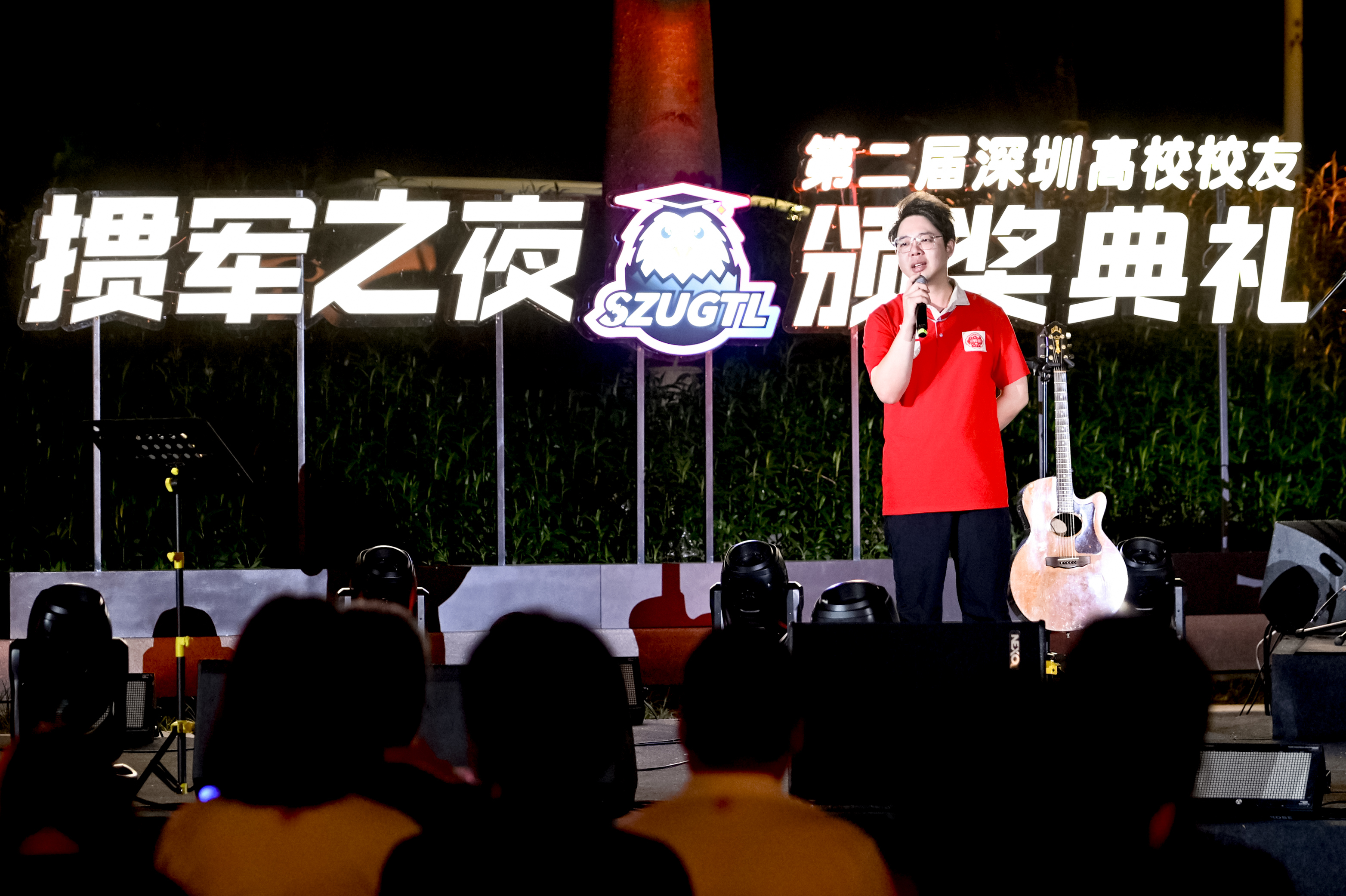 图：三胖蛋大瓜子康启园市场企划部经理蓝子伟