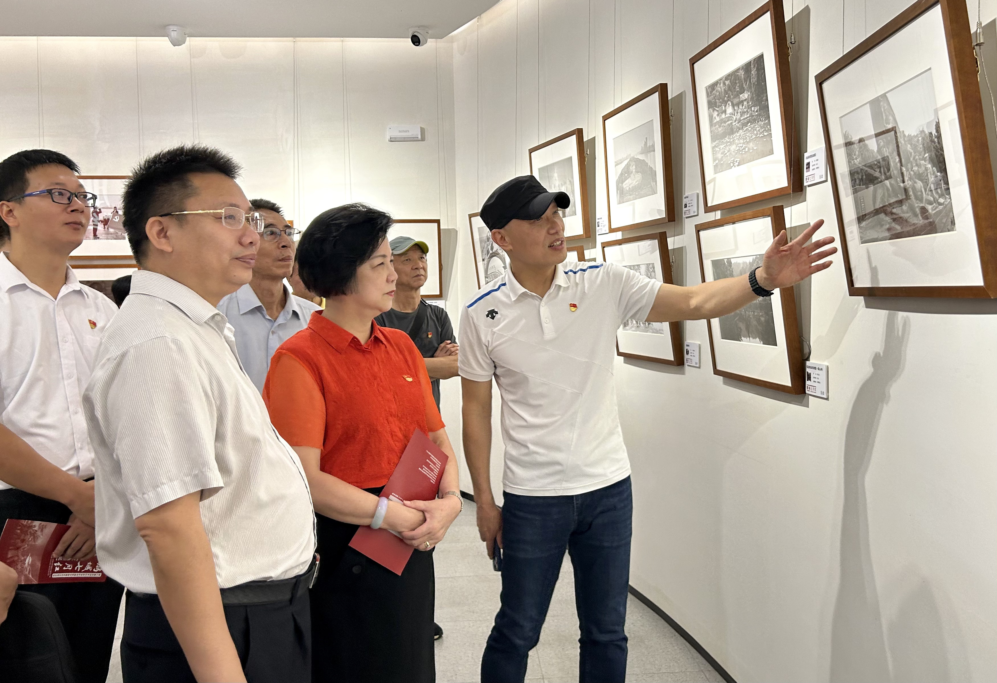 104帧光影重燃革命薪火，激荡鹏城七月红