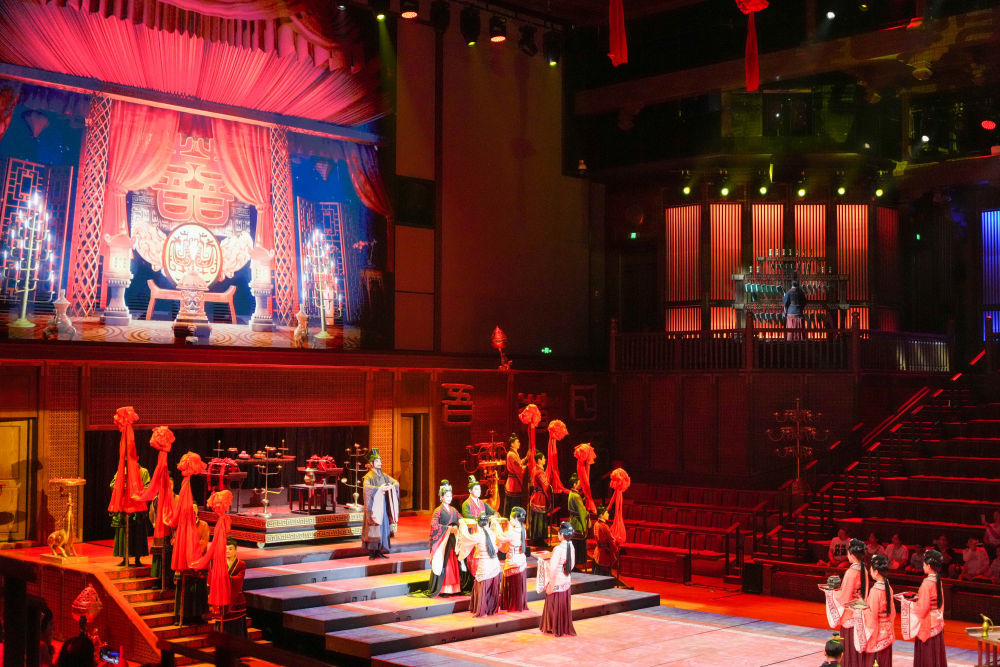 在山东曲阜，演员在《金声玉振》大型礼乐盛典演出中表演（2025年5月21日摄）。