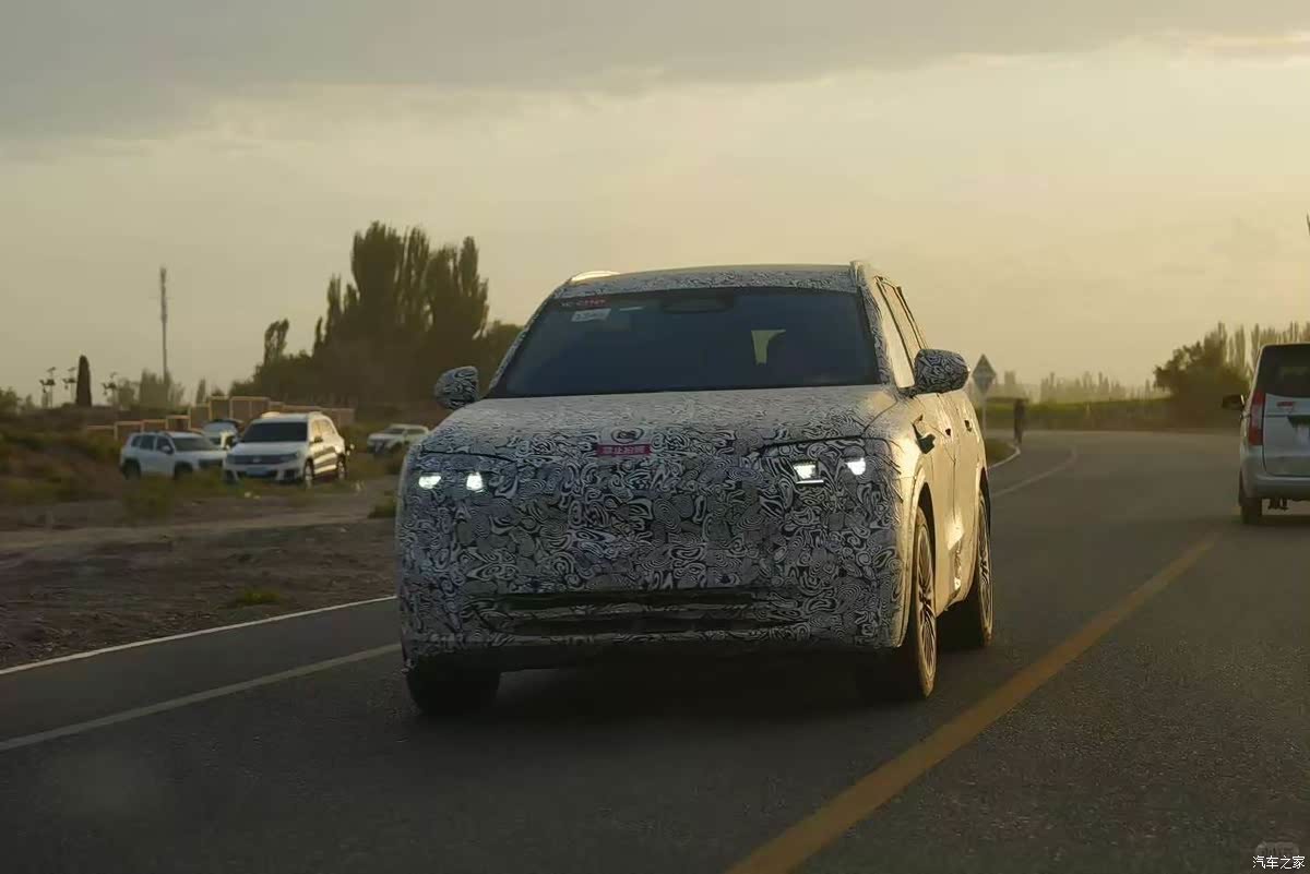 小号问界M8?或将9月正式上市 新款问界M7谍照曝光