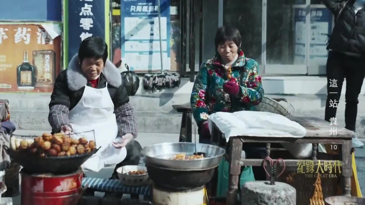 启灵桥是城市的守护者，见证着古今一样的风雨，也承载了人们的记忆与期待