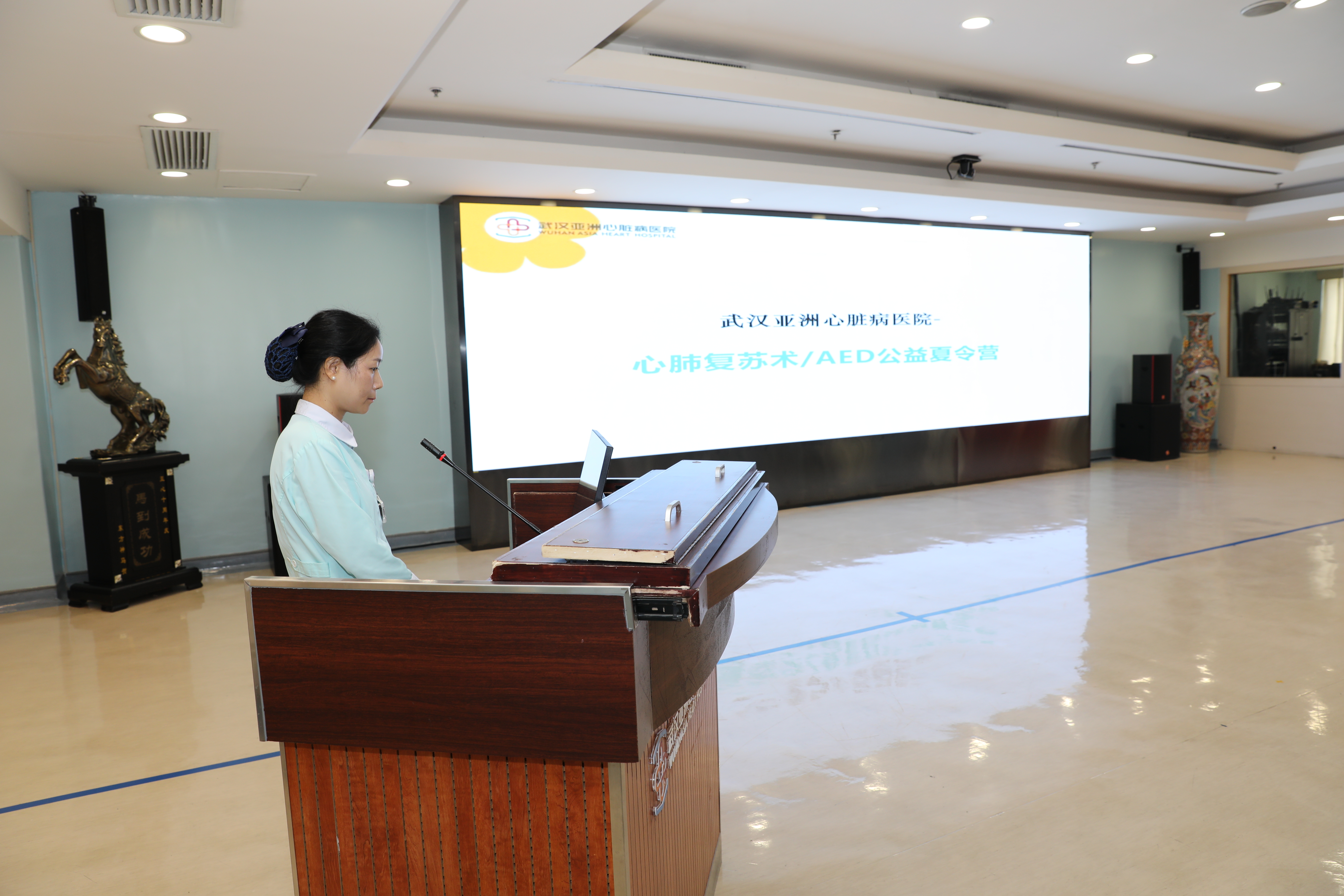 郑丹护士现场授课