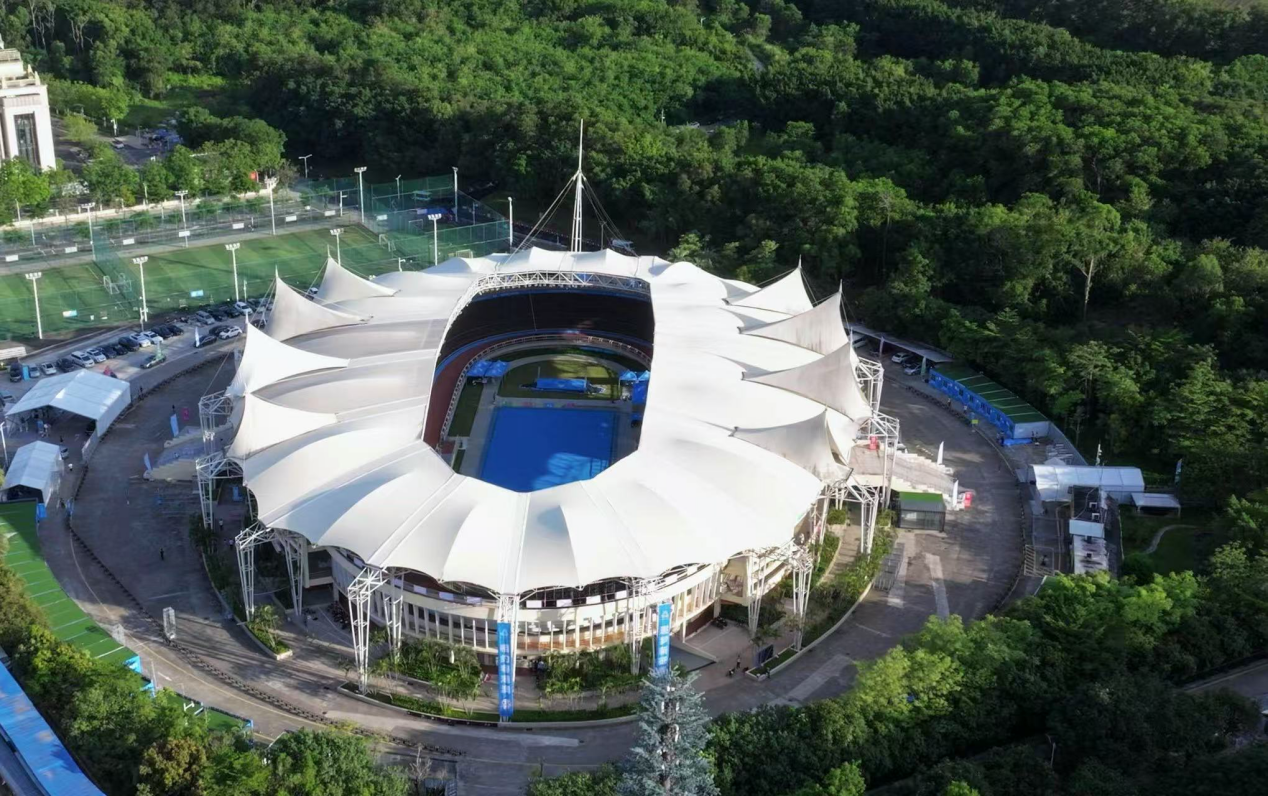 （广东龙岗国际自行车赛场）