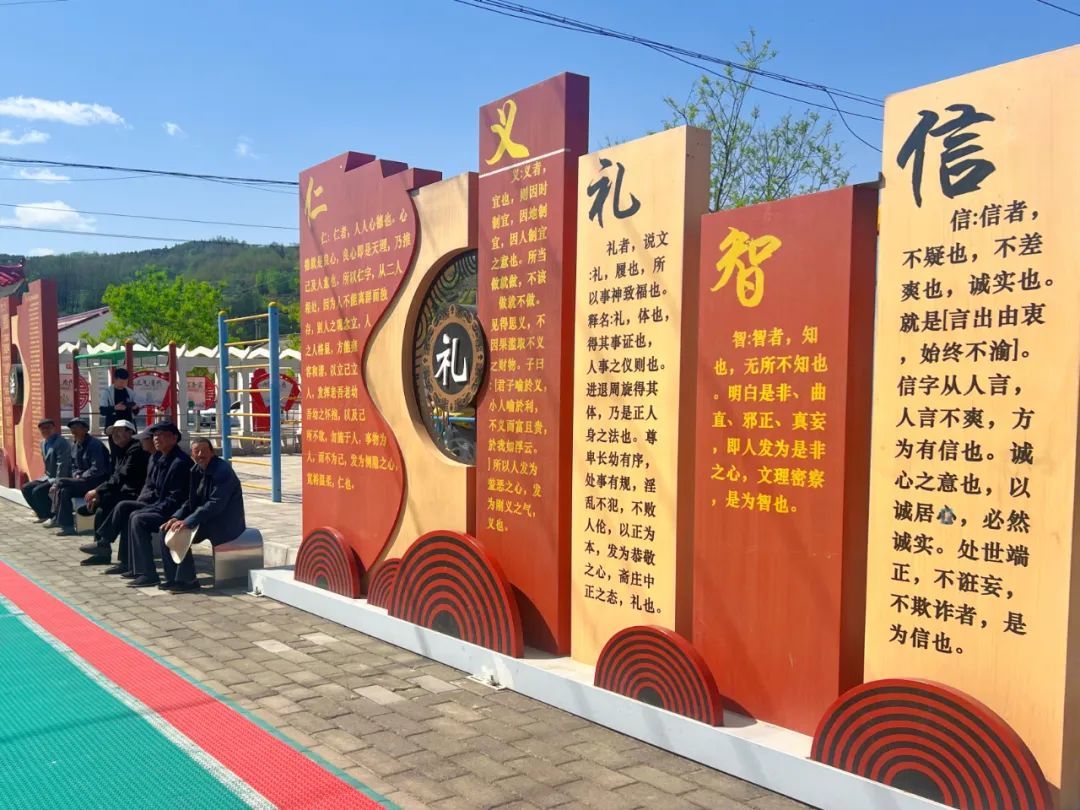 银发族吃上热乎饭　华亭办民生“食”事暖心得嘞