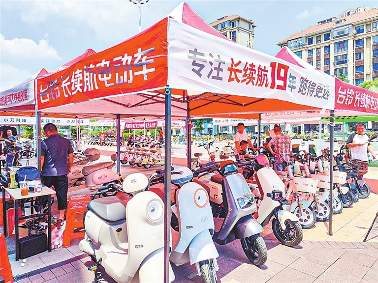 九江濂溪区:优惠补贴力度大 电动自行车迎换购热潮(图)