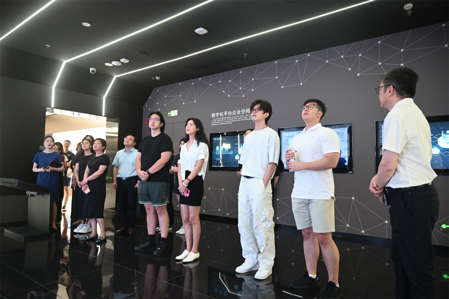 根植北仑沃土 智汇自贸新潮：北仑区举办第五届海归学子创新创业沙龙