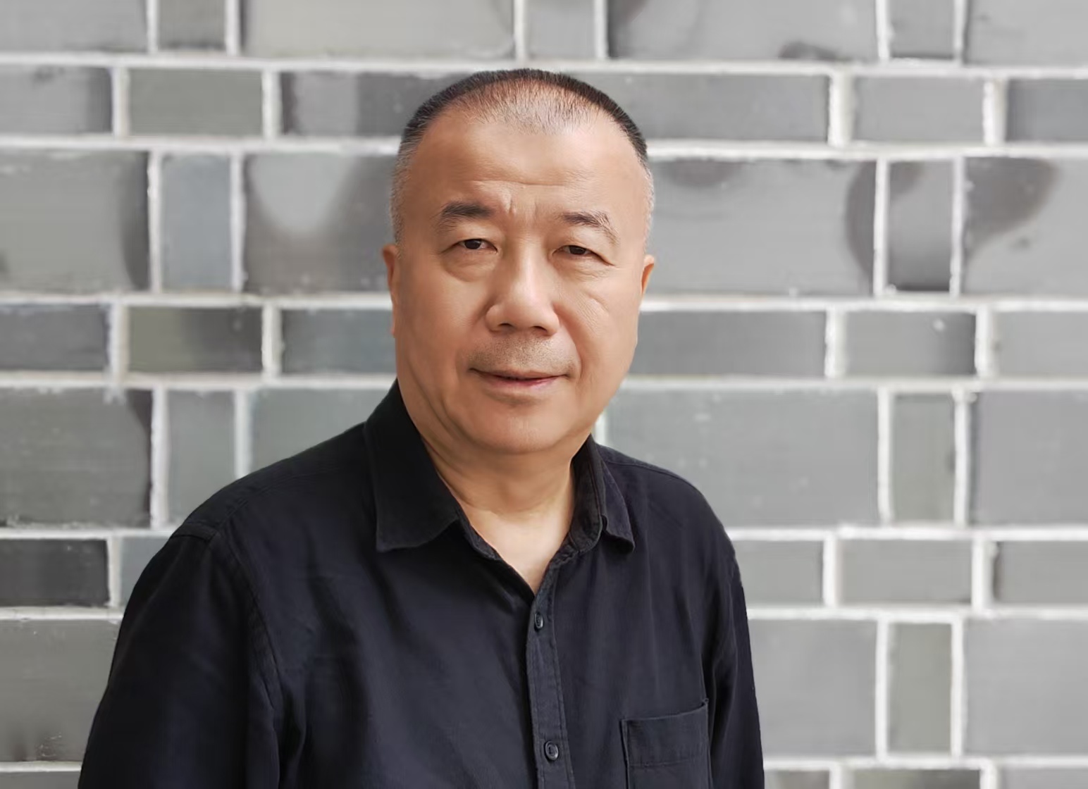 “人生三问”:作家吴亚丁推出长篇小说力作《归去来辞》