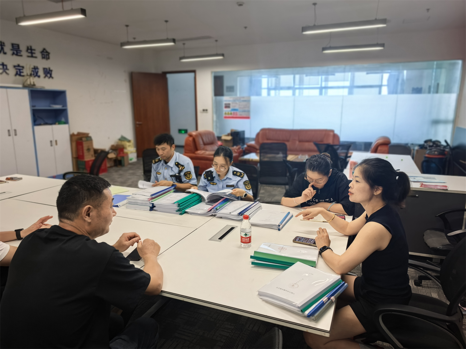 “枫桥式执法”镇海新实践：企业专家+执法人员协作解难题