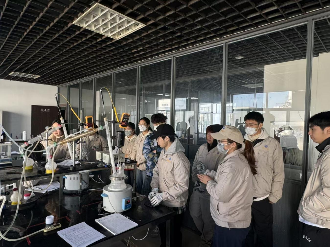 黄山学院学生在企业实地学习