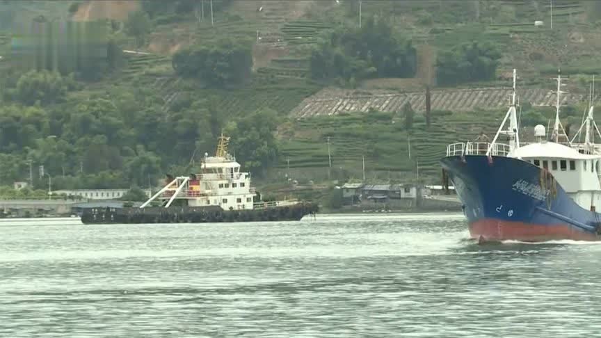 台风“丹娜丝”Z字型走位增加防御难度，福建港口严阵以待