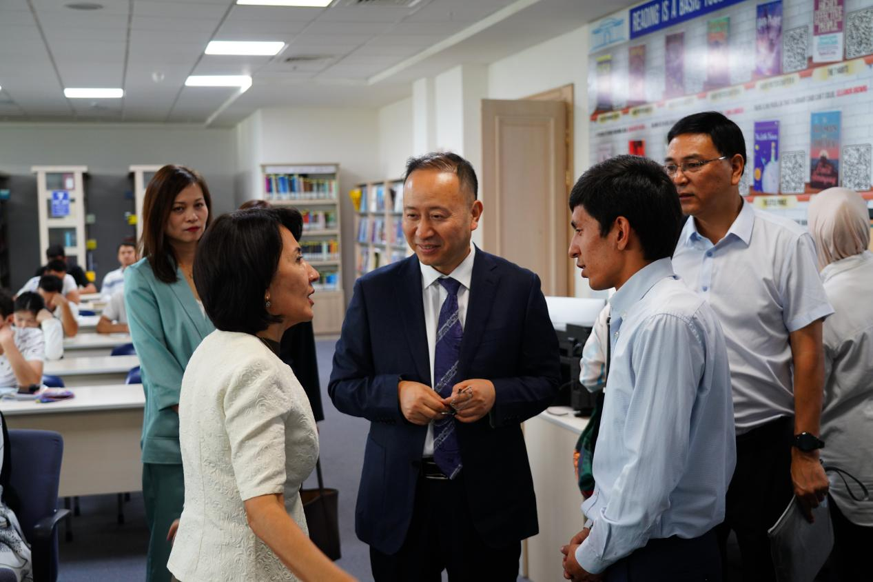 “走读丝路·行阅中亚”2025跨国图书出版交流活动在乌兹别克斯坦举行