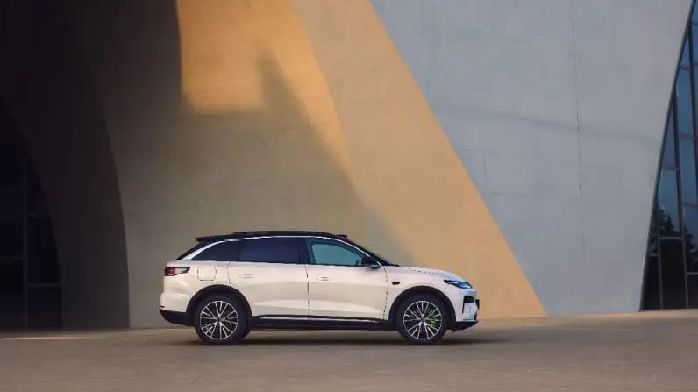 岚图FREE+定档7月12日上市、理想i8将于7月29日上市|每日车讯_凤凰网