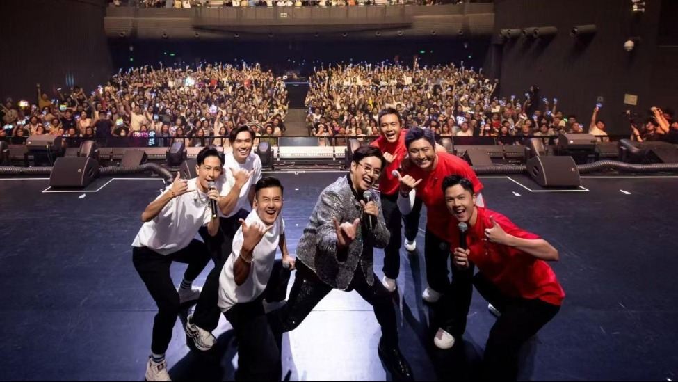 谭咏麟引爆上海LIVERSE首演，音宇宙重塑演唱会奢侈品新定义封面图