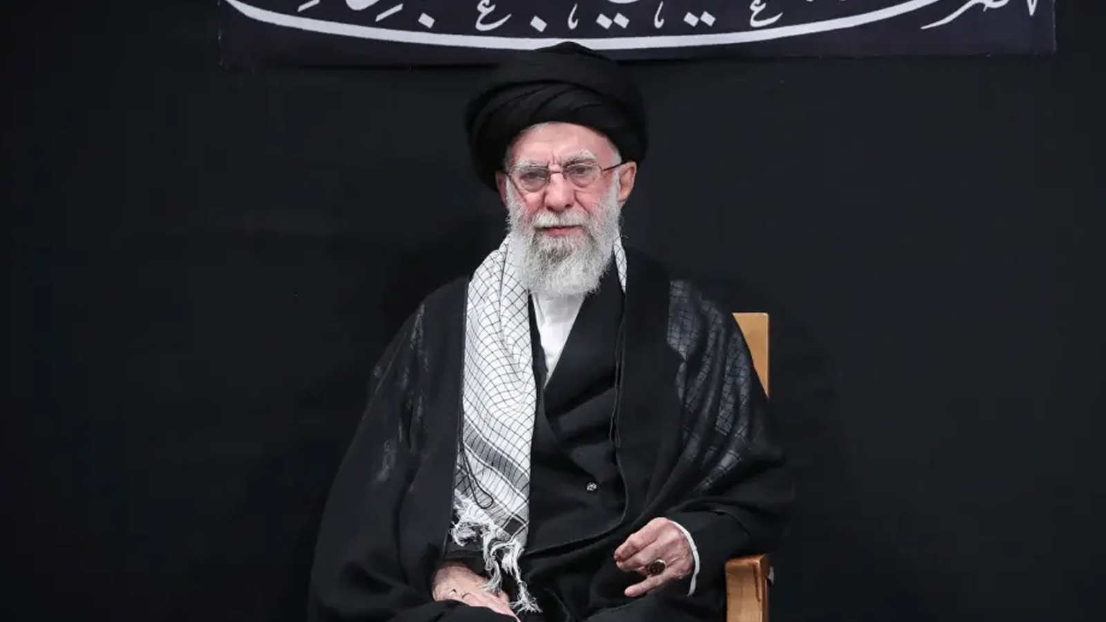 曾遭以色列死亡威胁！伊朗最高领袖哈梅内伊公开露面