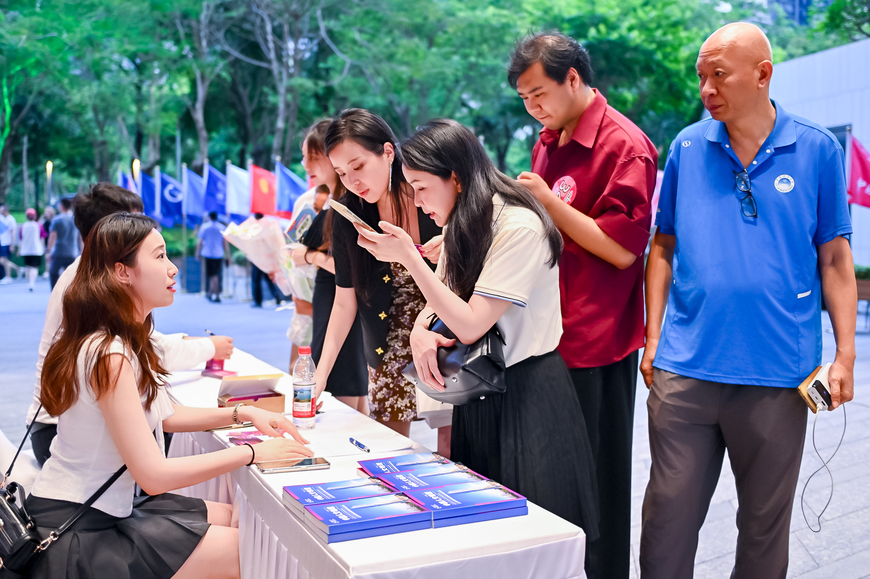 图：赞助商伙伴