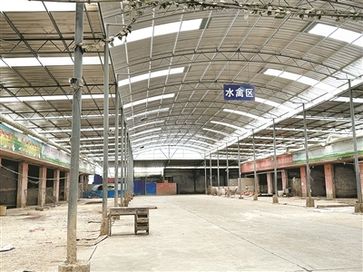 活禽交易区内所有经营商铺都已关闭