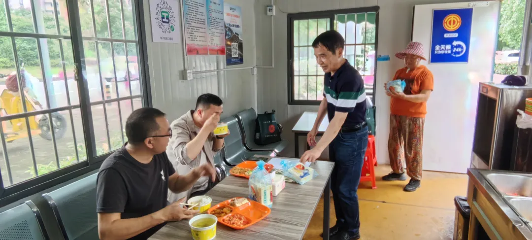 江北拓展服务“新通道”建成48家工会驿站