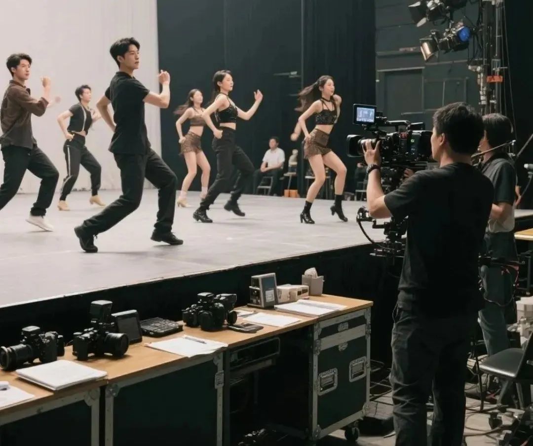 字节捧红的“网络商K”,一个月狂卷6000万