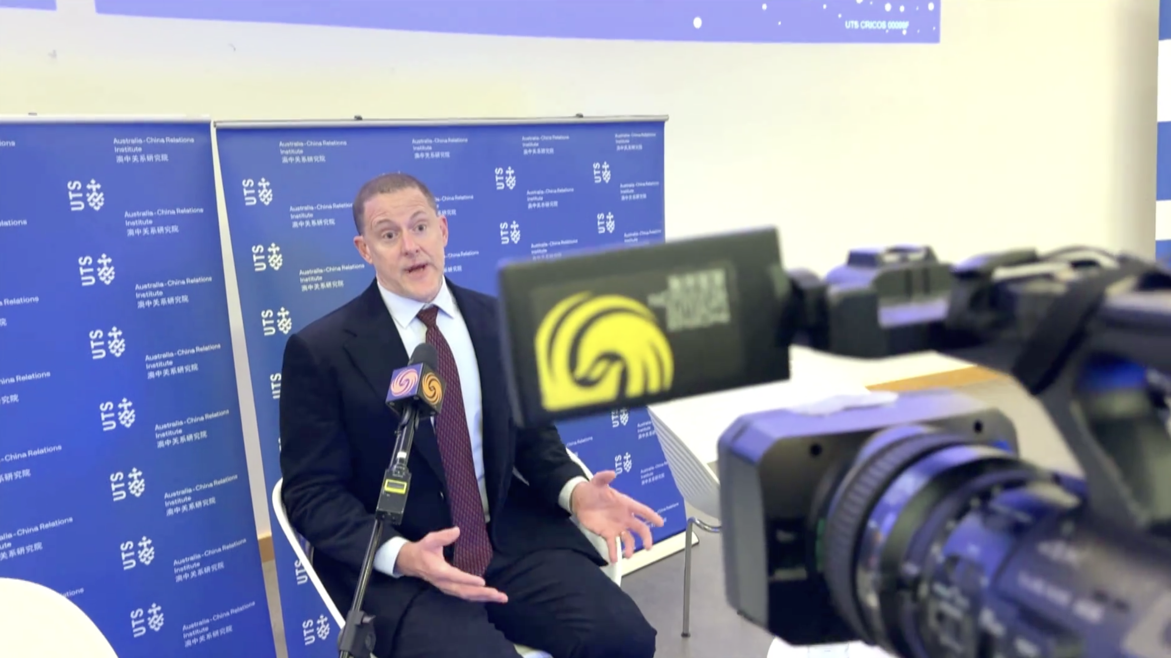 凤凰独家｜澳大利亚学者：中美贸易战利于澳企进入中国市场