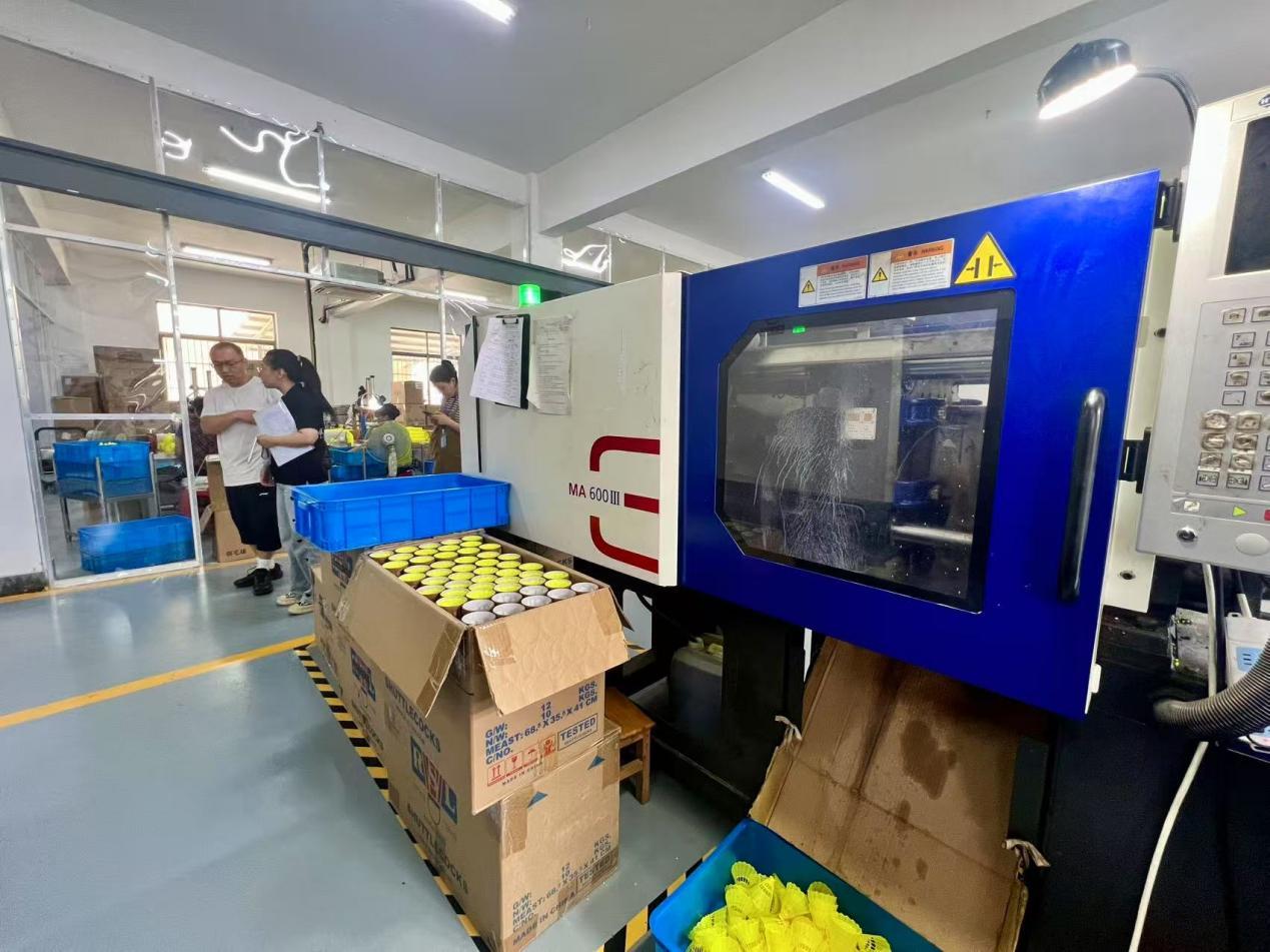 图为公司数字化生产设备